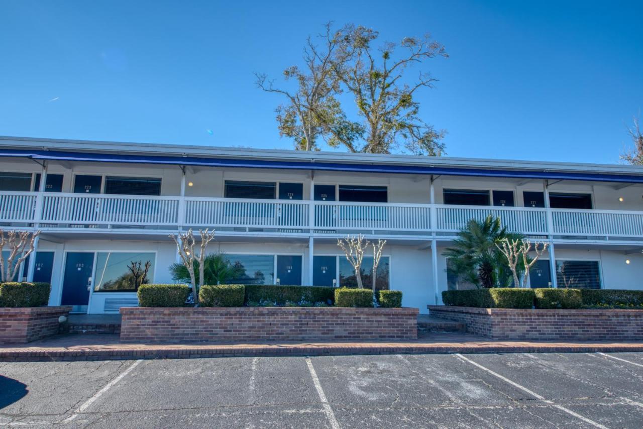 Waterway View Studio 2 W/ Pool, 1 Mile To Wrightsville Beach Wilmington Buitenkant foto